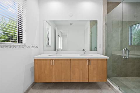 4402 NW 81st Ave, Doral FL - photo 23 of 33