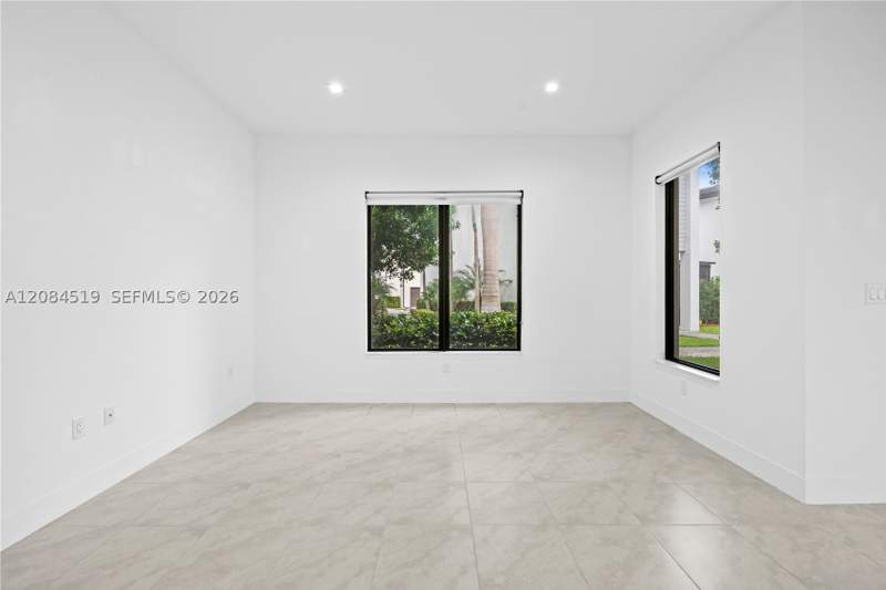 3 bedroom SingleFamilyResidence at 4402 NW 81st Ave, Downtown Doral South Phas, Doral — photo 4