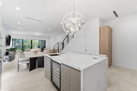3082 Indiana St, Miami FL - photo 13 of 37