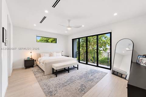 3082 Indiana St, Miami FL - photo 15 of 37