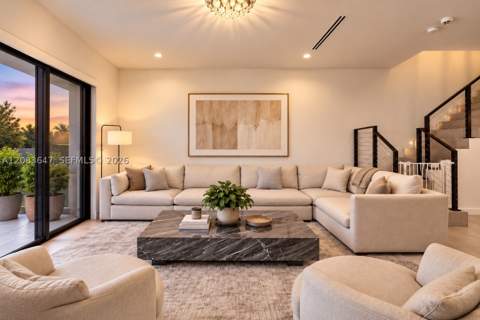 3082 Indiana St, Miami FL - photo 7 of 37
