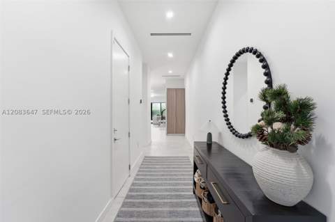 3082 Indiana St, Miami FL - photo 8 of 37