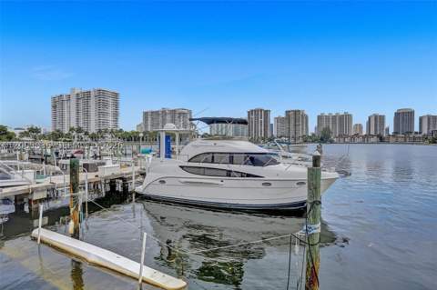 18041 Biscayne Blvd 803, Aventura FL - photo 13 of 24
