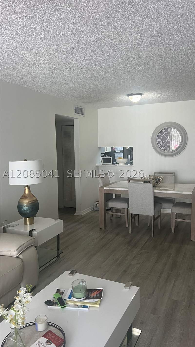 2 bedroom Condominium at 1480 W 46th St 210, Casa Real Condo, Hialeah — photo 5