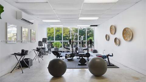 1750 James Ave 9J, Miami Beach FL - photo 11 of 16