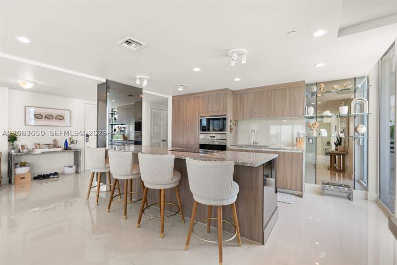 2 bedroom Condominium at 1170 101st St 601, Bay Harbour Island, Bay Harbor Islands — photo 5