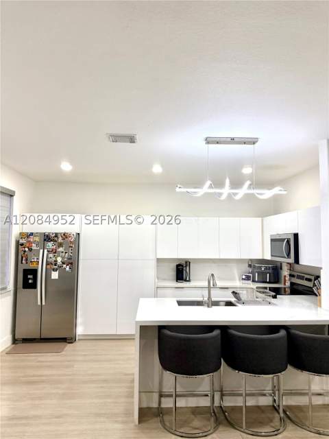 7796 NW 114th Pl, Doral FL - photo 12 of 24