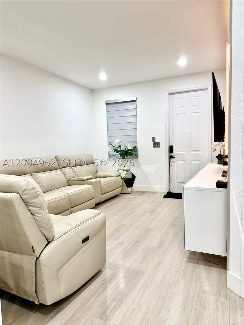 4 bedroom Townhouse at 7796 NW 114th Pl, Doral Isles North Sec Two, Doral — photo 5