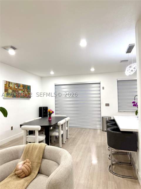 7796 NW 114th Pl, Doral FL - photo 6 of 24