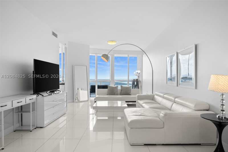 2 bedroom Condominium at 18201 Collins Ave 4709, Trump Royale Condo, Sunny Isles Beach — photo 1