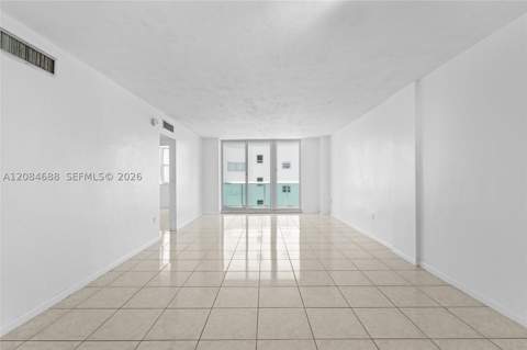 5001 Collins Ave 5E, Miami Beach FL - photo 6 of 45