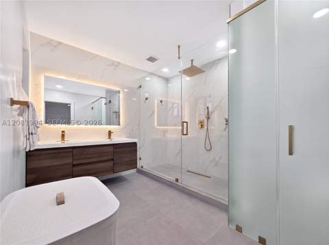 8201 SW 151st St, Palmetto Bay FL - photo 9 of 21