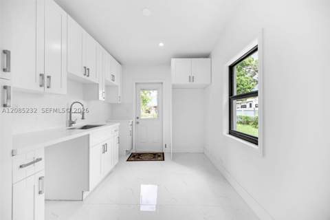 16410 NW 22nd Ct, Miami Gardens FL - photo 11 of 34