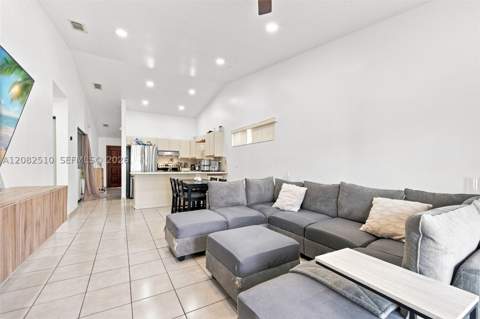 7330 W 30th Ave, Hialeah FL - photo 19 of 46