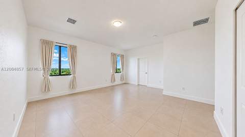 15811 SW 136th Ter, Miami FL - photo 23 of 60