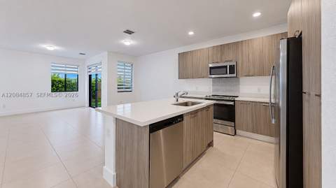 15811 SW 136th Ter, Miami FL - photo 6 of 60