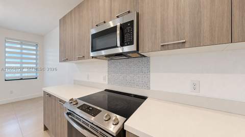 15811 SW 136th Ter, Miami FL - photo 8 of 60
