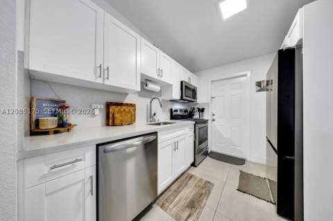 2020 Rutland St, Opa Locka FL - photo 13 of 41