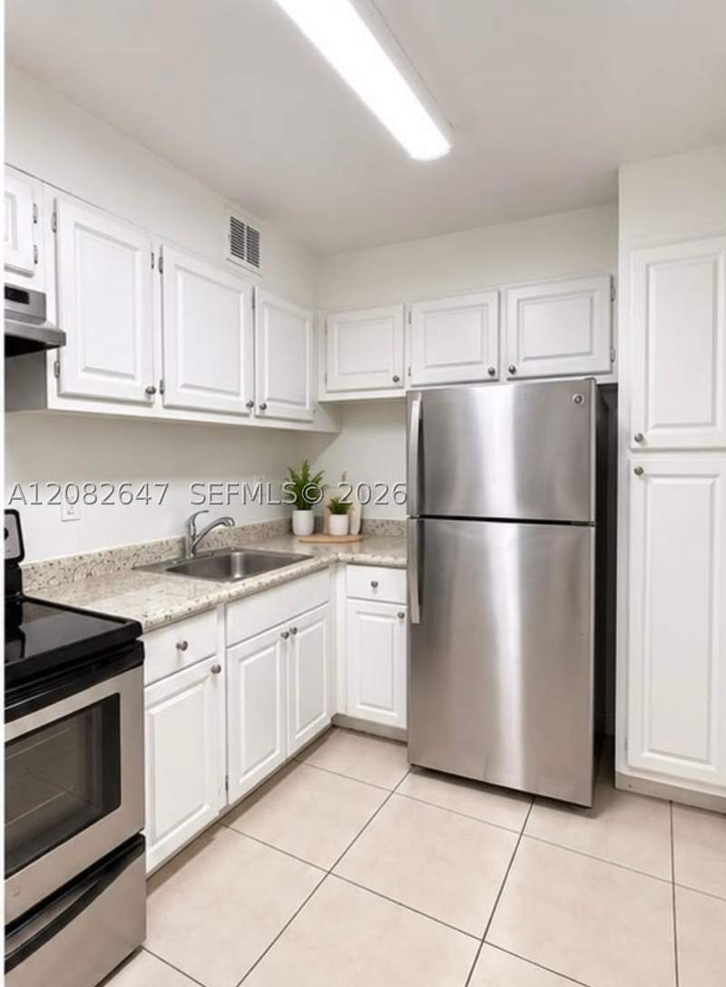1 bedroom Condominium at 1800 Sans Souci Blvd 120, Bayview Palms Condo, North Miami — photo 2