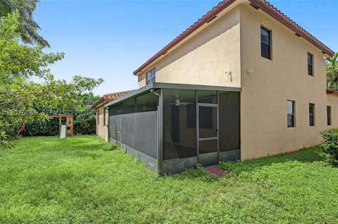 633 SE 35th Ter, Homestead FL - photo 11 of 45