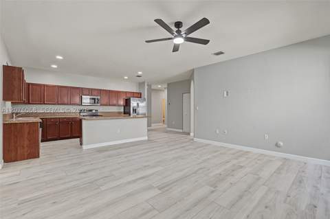 633 SE 35th Ter, Homestead FL - photo 13 of 45