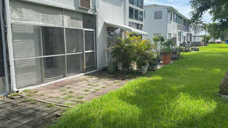 1 bedroom Condominium at 50 NW 204th Street 8, Ro-Mont Gardens Andover H, Miami Gardens — photo 1