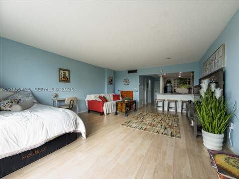 12500 NE 15th Ave 312, North Miami FL - photo 9 of 18