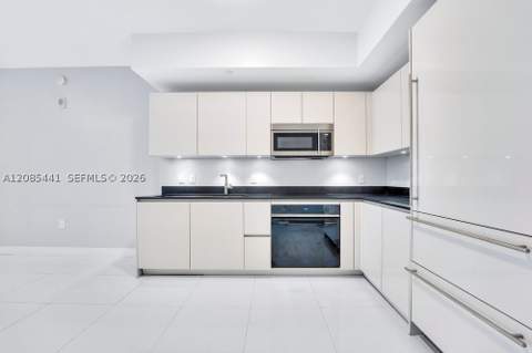 1010 Brickell Ave 1810, Miami FL - photo 11 of 35