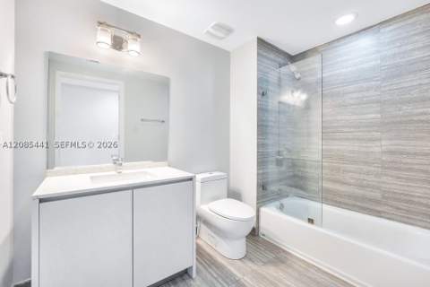 1010 Brickell Ave 1810, Miami FL - photo 17 of 35