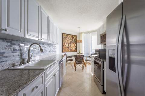 16711 Collins Ave 1704, Sunny Isles Beach FL - photo 13 of 61