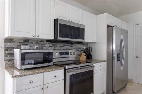 16711 Collins Ave 1704, Sunny Isles Beach FL - photo 16 of 61