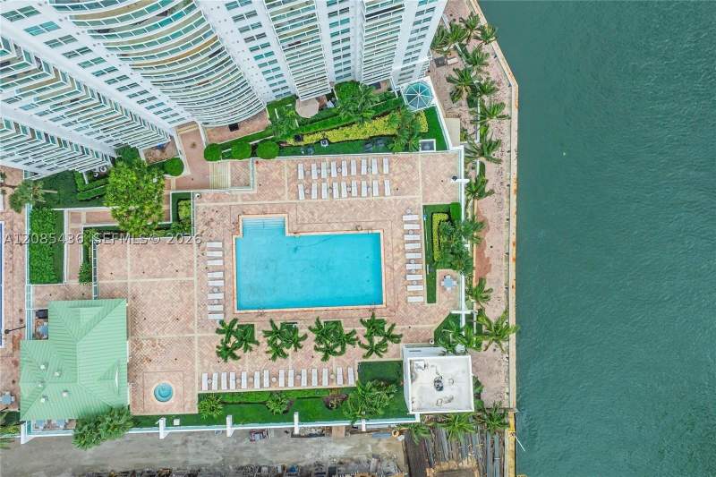 2 bedroom Condominium at 31 SE 5th St 2808, Brickell On The River N T, Miami — photo 2