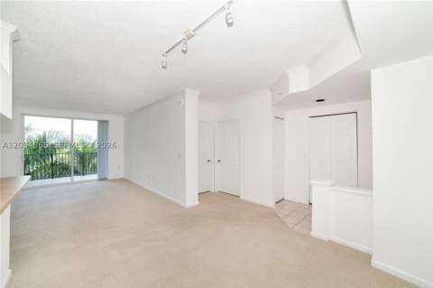 17150 N Bay Rd 2512, Sunny Isles Beach FL - photo 6 of 49