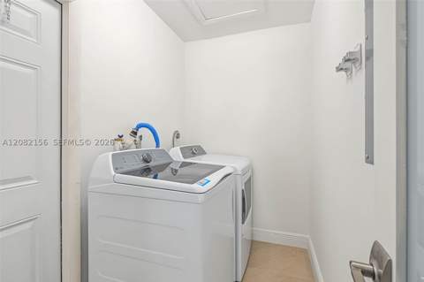 10711 SW 70th St, Miami FL - photo 14 of 39