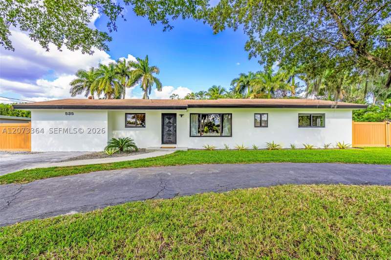 4 bedroom SingleFamilyResidence at 535 N Biscayne River Dr, Bisc Gardens Sec B, Miami — photo 2