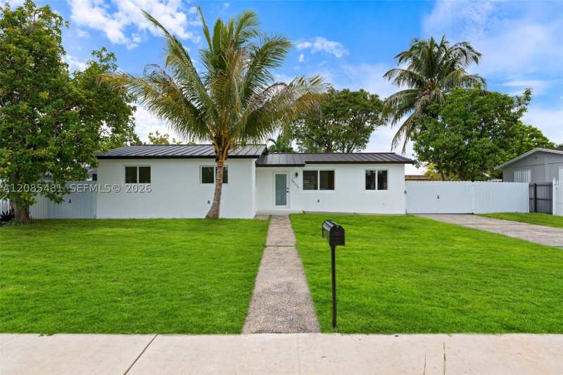 3 bedroom SingleFamilyResidence at 20120 SW 117th Ct, South Miami Heights Addn, Miami — photo 1
