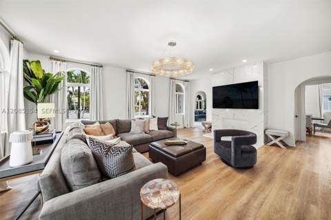 5237 La Gorce Drive, Miami Beach FL - photo 7 of 30