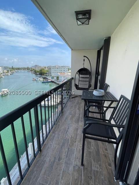 8100 Byron Ave 504, Miami Beach FL - photo 23 of 35