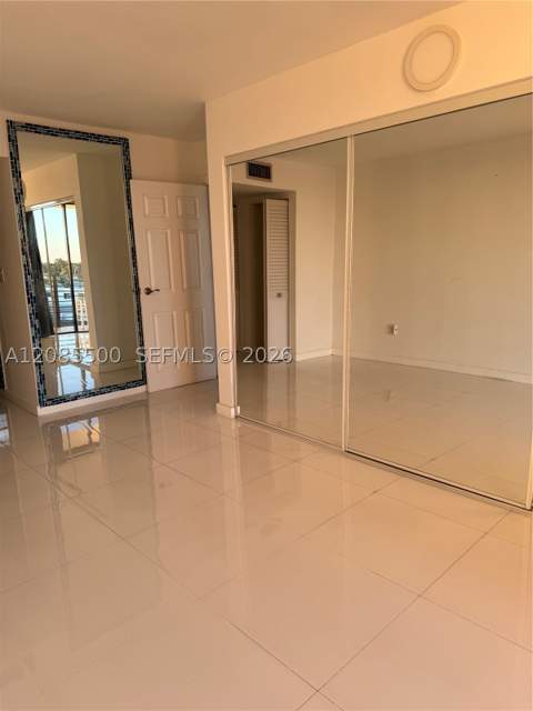 8100 Byron Ave 504, Miami Beach FL - photo 6 of 35
