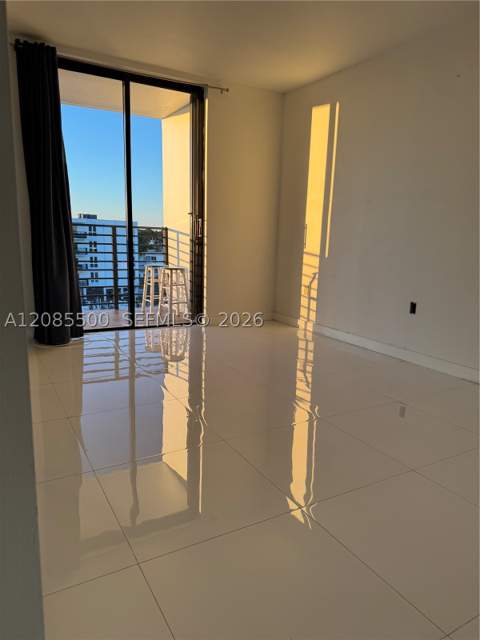 8100 Byron Ave 504, Miami Beach FL - photo 8 of 35