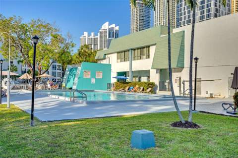 17620 Atlantic Blvd 315, Sunny Isles Beach FL - photo 22 of 37