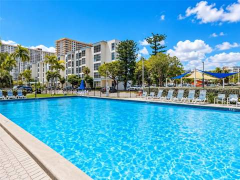 17620 Atlantic Blvd 315, Sunny Isles Beach FL - photo 23 of 37