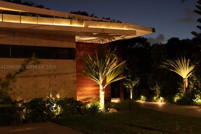 3 bedroom SingleFamilyResidence at 34 SW 26 Rd, Brickell Hammock Un 1, Miami — photo 2