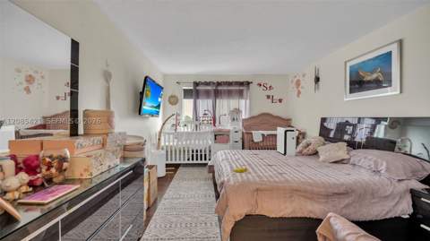 8001 Crespi Blvd 4B, Miami Beach FL - photo 12 of 19