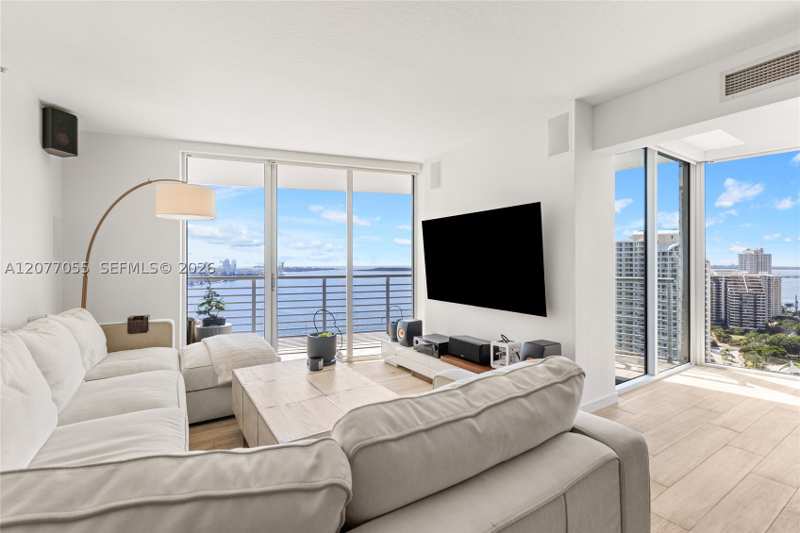 3 bedroom Condominium at 325 S Biscayne Blvd 2723, One Miami West Condo, Miami — photo 1