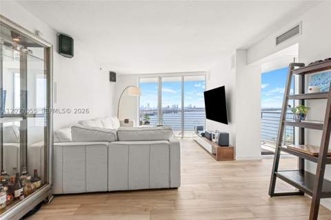 325 S Biscayne Blvd 2723, Miami FL - photo 12 of 68
