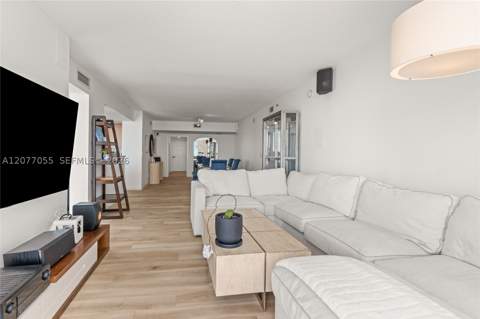 325 S Biscayne Blvd 2723, Miami FL - photo 14 of 68