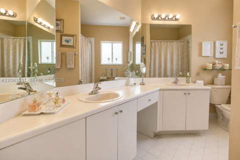 22651 SW 93rd Psge, Cutler Bay FL - photo 20 of 34