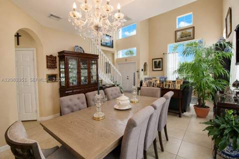 22651 SW 93rd Psge, Cutler Bay FL - photo 6 of 34