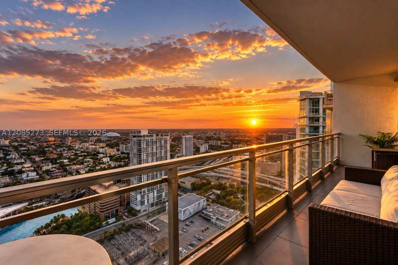 1 bedroom Condominium at 92 SW 3rd St 4407, Mint Condo, Miami — photo 1